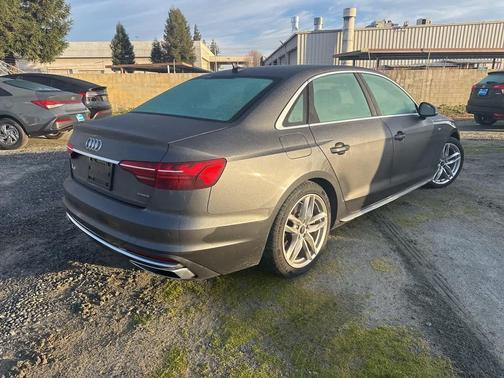 2024 Audi A4 45 S line Premium Plus