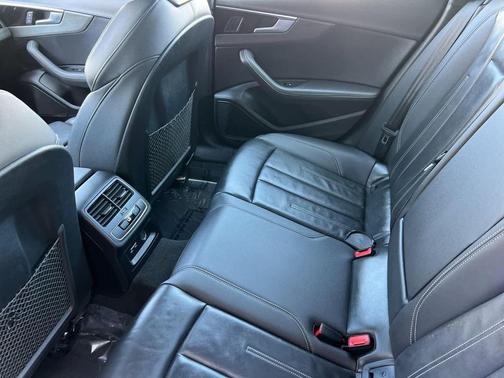 2024 Audi A4 45 S line Premium Plus