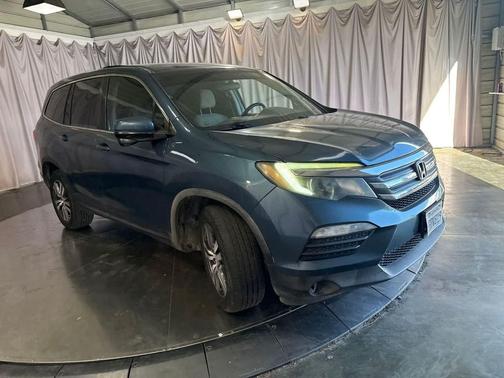 Blue 2017 Honda Pilot EX