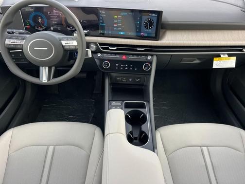 2026 Hyundai SONATA Hybrid Base