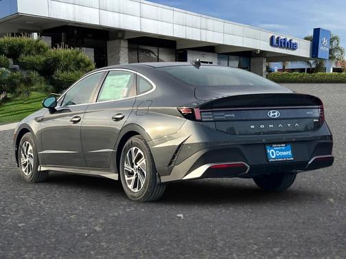 2026 Hyundai SONATA Hybrid Base