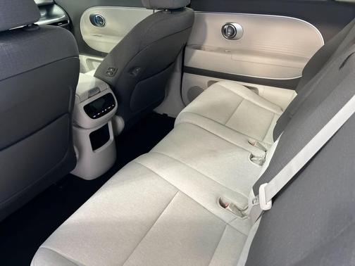 2026 Hyundai IONIQ 9 SE