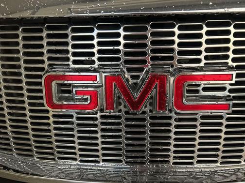 2011 GMC Yukon XL 1500 SLT