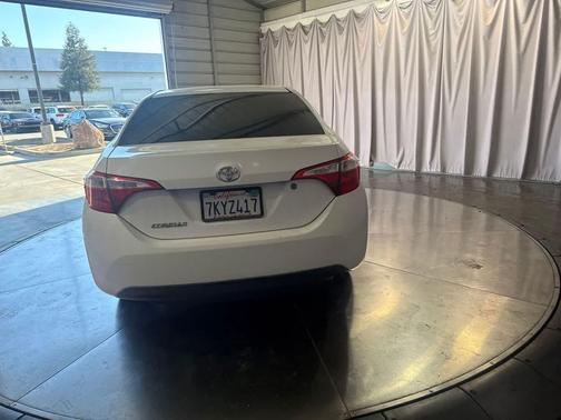 Super White 2015 Toyota Corolla L