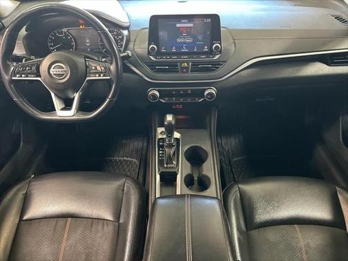 2020 Nissan Altima SR FWD