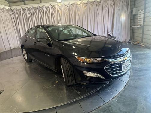 Dark Ash Metallic 2023 Chevrolet Malibu LT