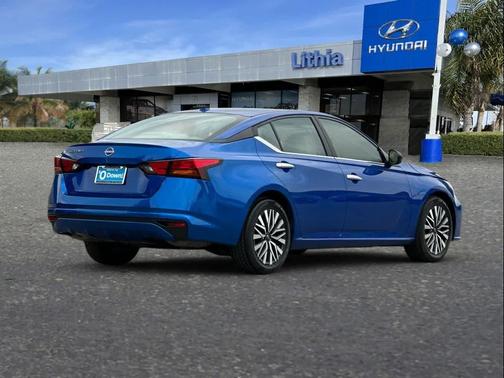 Bluestone Pearl 2025 Nissan Altima SV