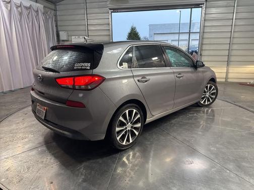 2020 Hyundai Elantra GT Base