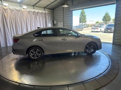 Steel Gray 2022 Kia Forte LXS