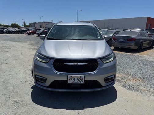 Billet Silver Metallic Clearcoat 2021 Chrysler Pacifica Touring L
