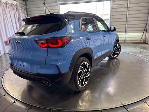 Fountain Blue 2024 Chevrolet Trailblazer RS