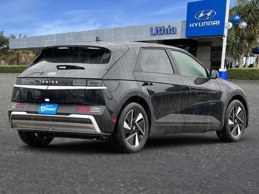 2025 Hyundai IONIQ 5 SE