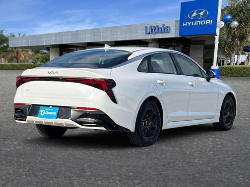 Snow White Pearl 2026 Kia K5 LXS