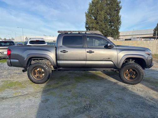 2019 Toyota Tacoma SR5