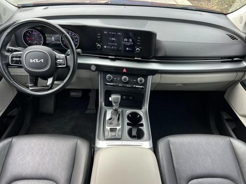 2022 Kia Carnival LXS