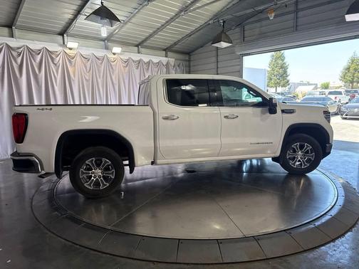 Summit White 2026 GMC Sierra 1500 SLT