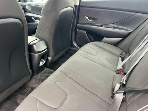 2024 Hyundai ELANTRA HEV Blue