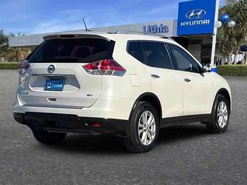 2016 Nissan Rogue SV