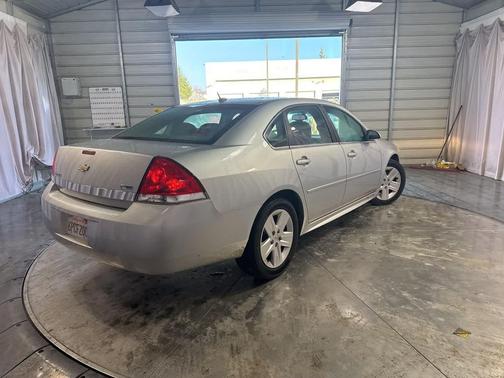 2011 Chevrolet Impala LS