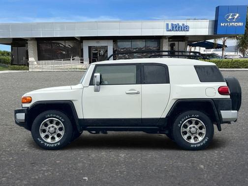 2013 Toyota FJ Cruiser Base