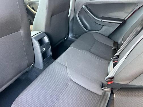 2015 Volkswagen Jetta 1.8T SE