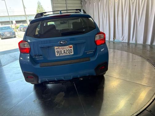 Hyper Blue 2017 Subaru Crosstrek 2.0i Limited
