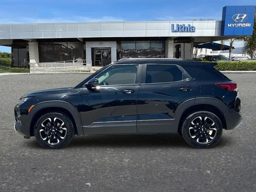 Mosaic Black Metallic 2023 Chevrolet Trailblazer LT