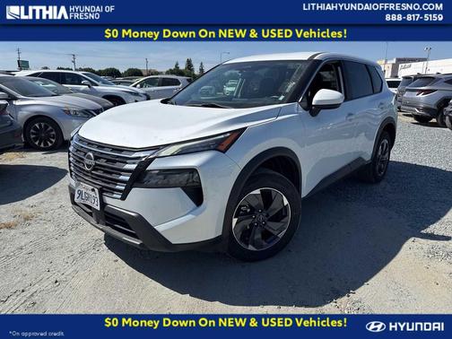 Everest White Pearl 2024 Nissan Rogue SV