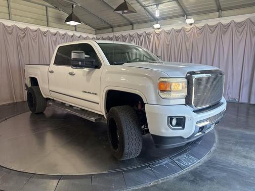 Summit White 2015 GMC Sierra 2500 Denali