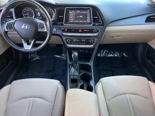2019 Hyundai SONATA SEL