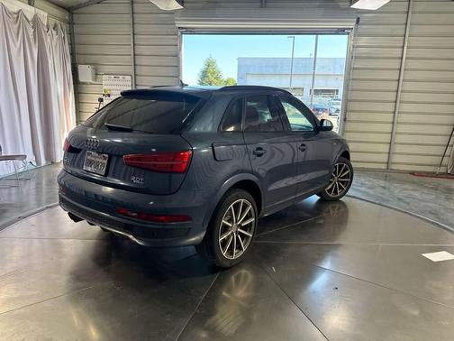 Utopia Blue Metallic 2017 Audi Q3 Prestige