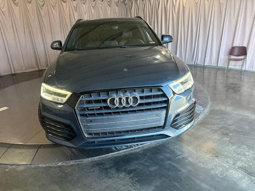 Utopia Blue Metallic 2017 Audi Q3 Prestige