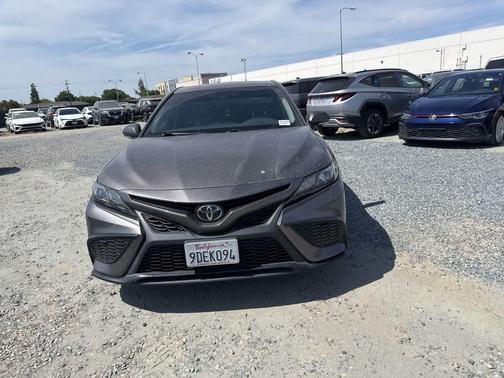 Predawn Gray Mica 2022 Toyota Camry SE