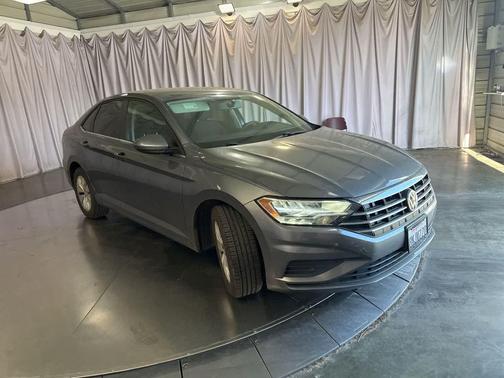 Platinum Gray Metallic 2019 Volkswagen Jetta 1.4T S