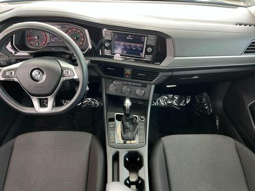 Platinum Gray Metallic 2019 Volkswagen Jetta 1.4T S