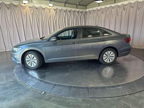 Platinum Gray Metallic 2019 Volkswagen Jetta 1.4T S