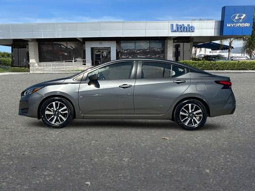 Gun Metallic 2025 Nissan Versa 1.6 SV