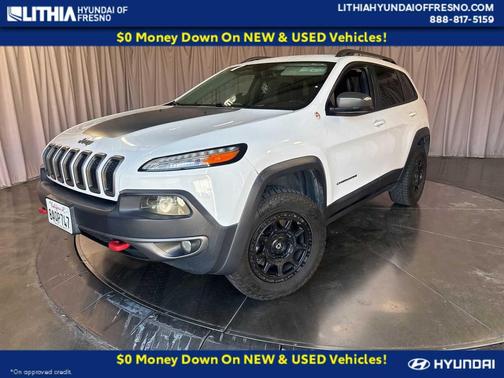 Bright White Clearcoat 2017 Jeep Cherokee Trailhawk