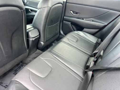 2023 Hyundai ELANTRA HEV Limited