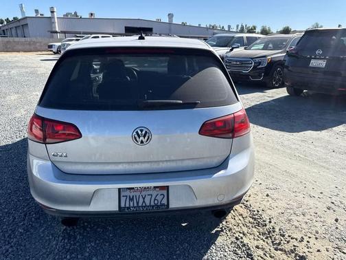 Reflex Silver Metallic 2016 Volkswagen Golf GTI 2.0T S 4-Door
