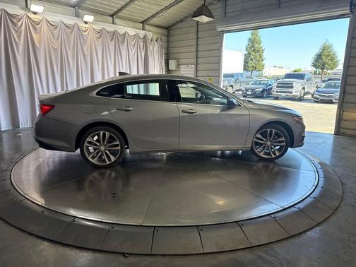 Sterling Gray Metallic 2023 Chevrolet Malibu LT
