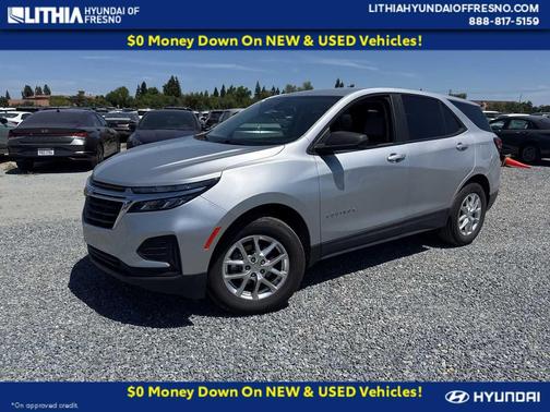 Silver Ice Metallic 2022 Chevrolet Equinox LS