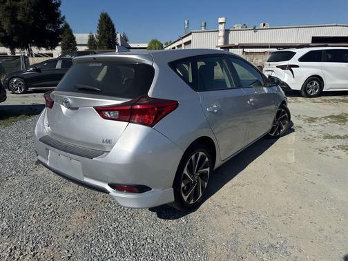 2017 Toyota Corolla iM Base