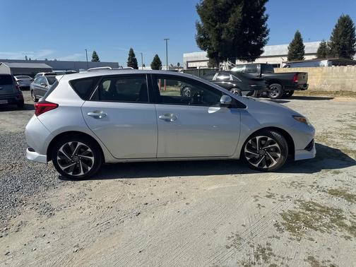 2017 Toyota Corolla iM Base