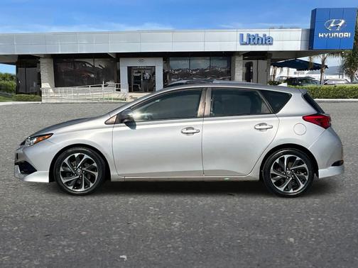2017 Toyota Corolla iM Base
