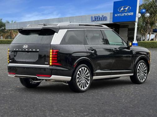 Abyss Black Pearl 2026 Hyundai Palisade Hybrid Calligraphy