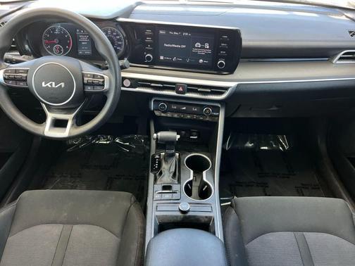 Glacial White Pearl 2022 Kia K5 LXS