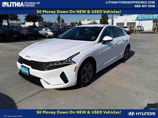 Glacial White Pearl 2022 Kia K5 LXS