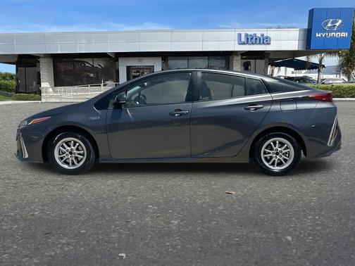 Magnetic Gray Metallic 2022 Toyota Prius Prime XLE