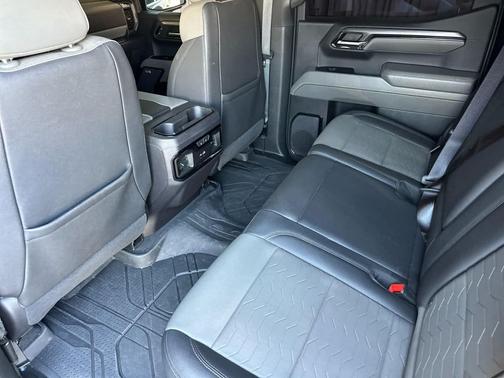 Summit White 2024 Chevrolet Silverado 1500 ZR2
